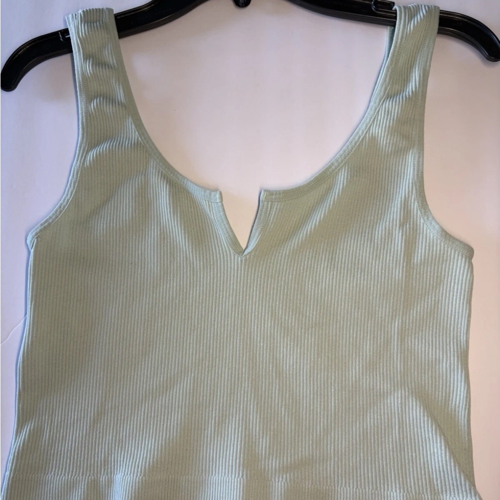 Sleek Mint Green Ribbed Cropped Stretch Tank Top